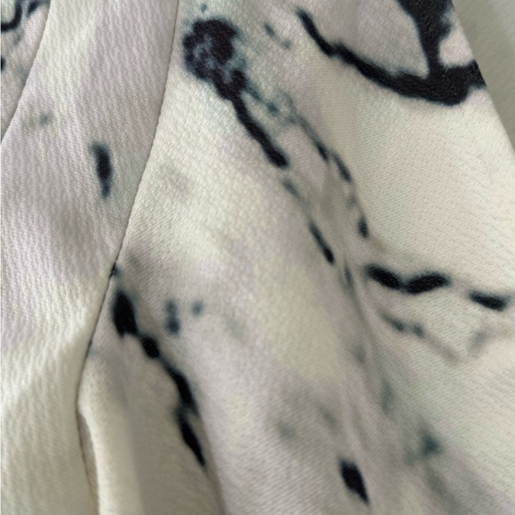 Morning Mist Crop Top - Picture 4 of 6